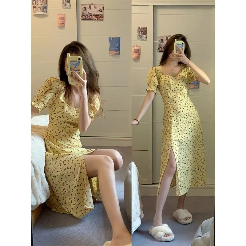 Petite Waist-Cinching Style French Style Floral Print Dress